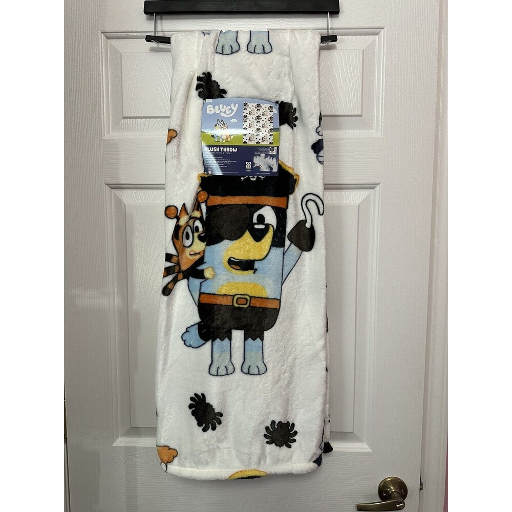 Bluey HALLOWEEN Plush Throw Blanket Mummy Pumpkin Pirate 50" x 70" NEW